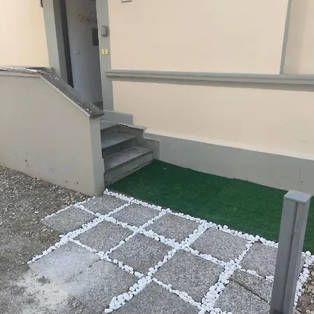 La Finestra Sul Viale Pensión Pisa